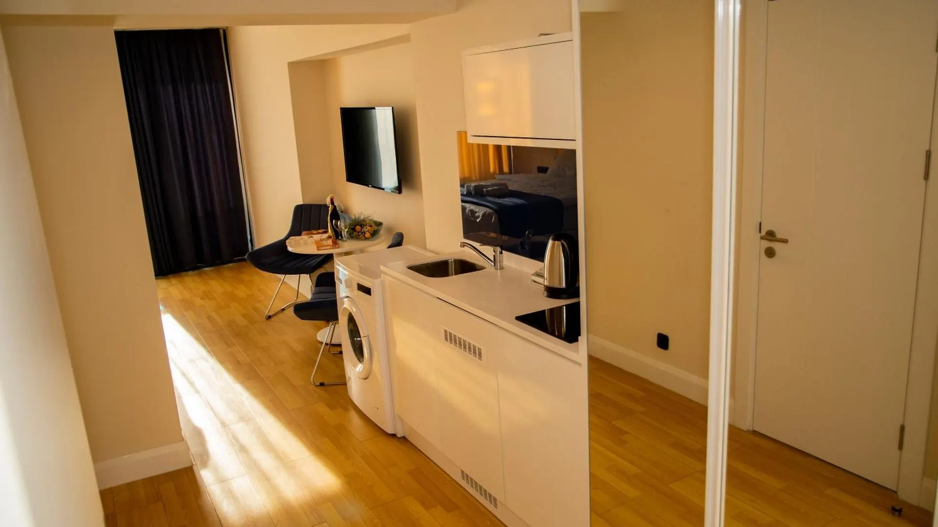 Batumi Vip Apartments In Orbi City 0*,