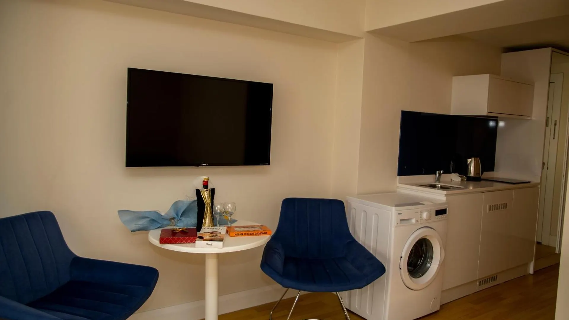 Batumi Vip Apartments In Orbi City Apart-hotel